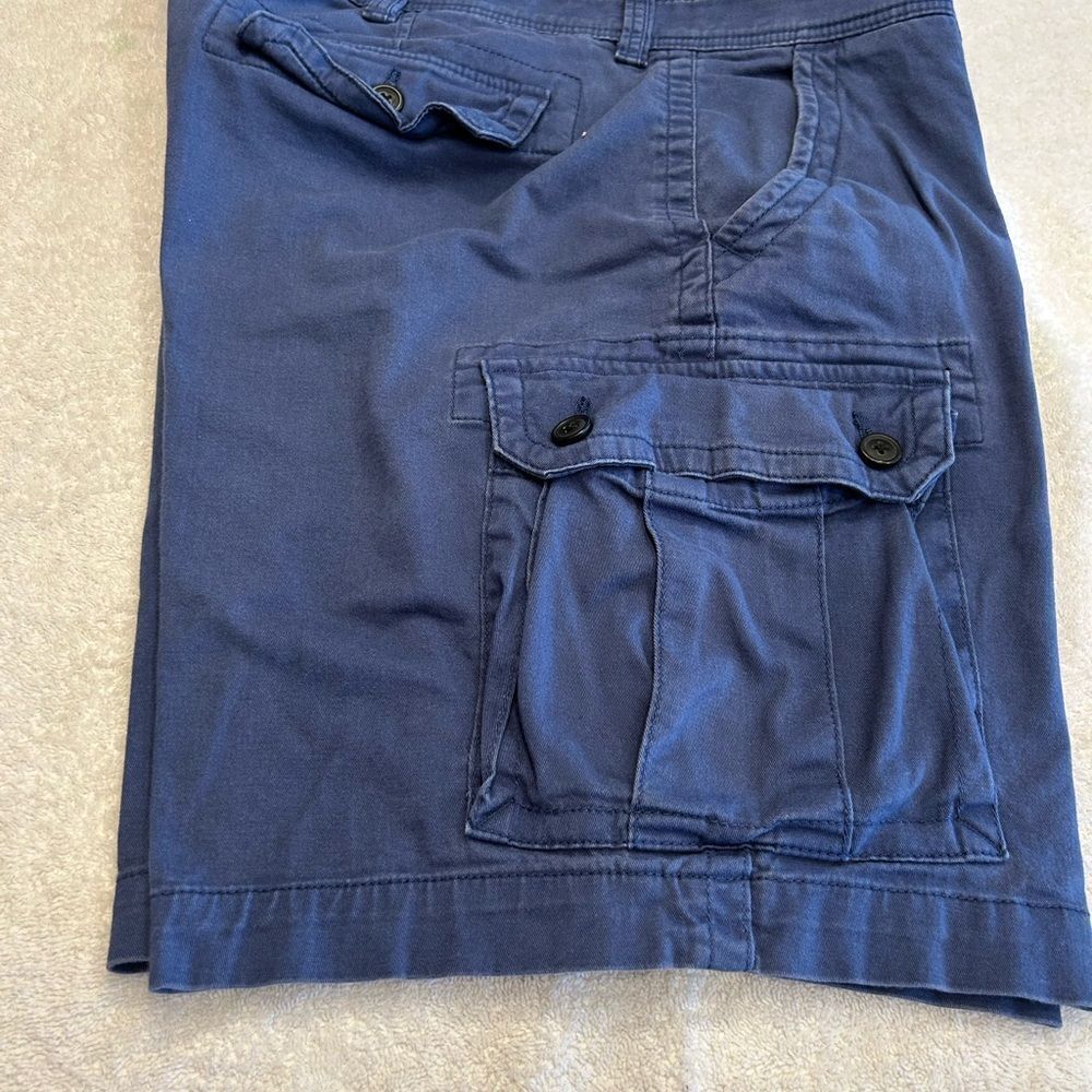 The Foundry Supply Company size 44 Men’s Blue Cargo Shorts